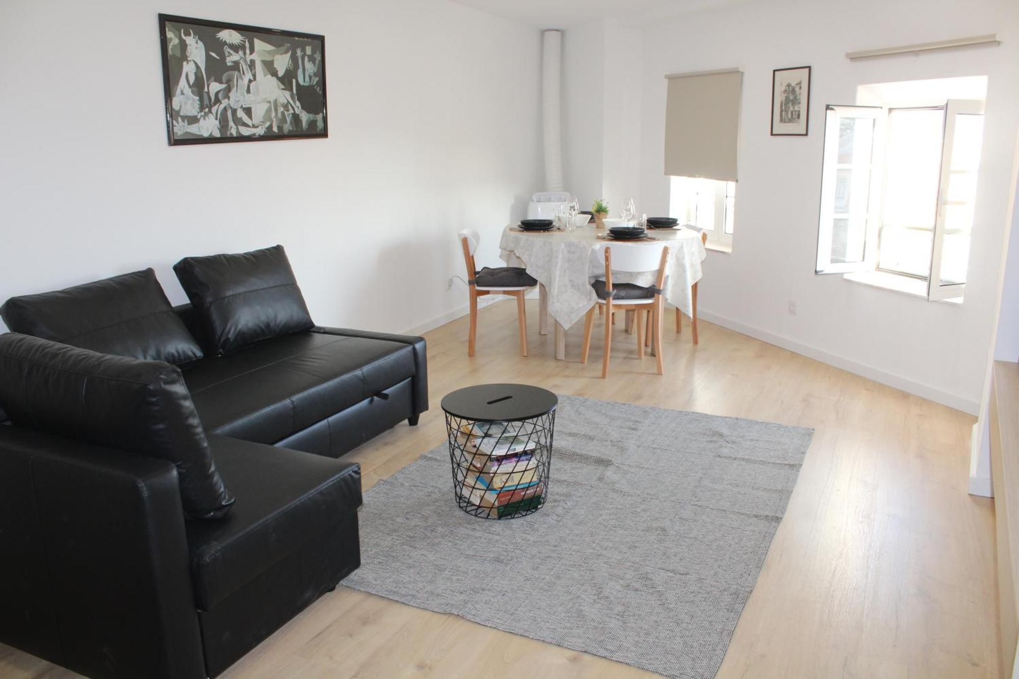 Hugo's Panoramic Duplex * Lisboa